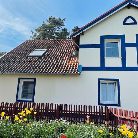 ホテル Old House ニダ エクステリア 写真