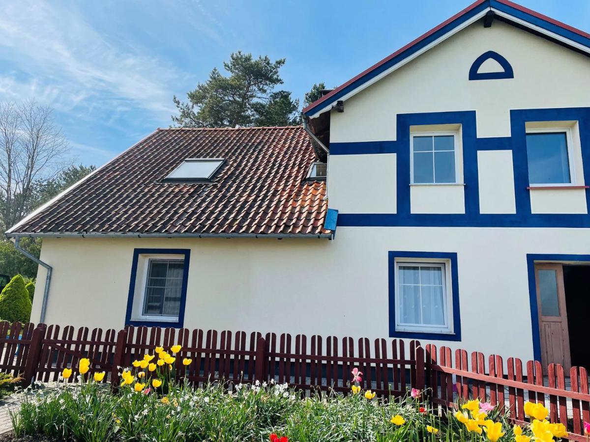 ホテル Old House ニダ エクステリア 写真