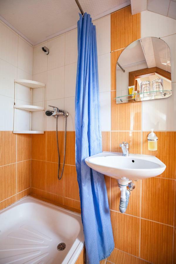 ホテル Old House ニダ エクステリア 写真